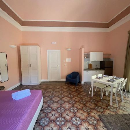 Faraone Apartments Катания Экстерьер фото