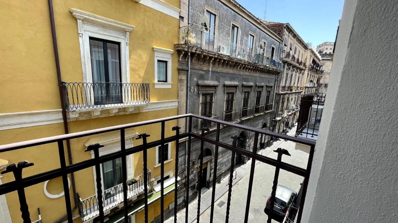 Faraone Apartments Катания Экстерьер фото
