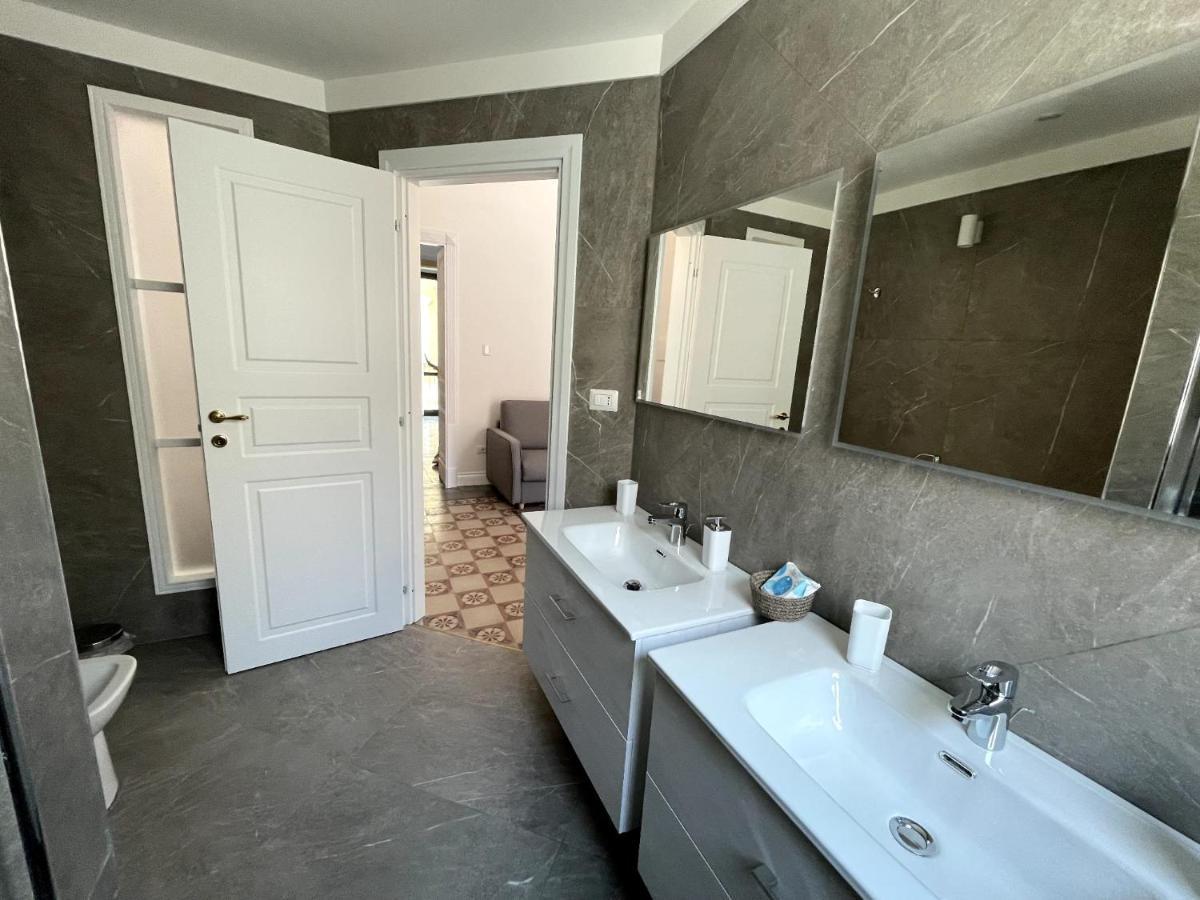 Faraone Apartments Катания Экстерьер фото