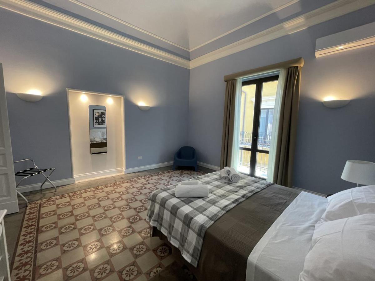 Faraone Apartments Катания Экстерьер фото