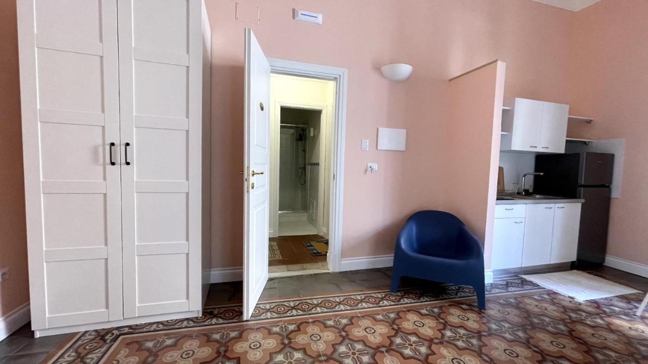 Faraone Apartments Катания Экстерьер фото